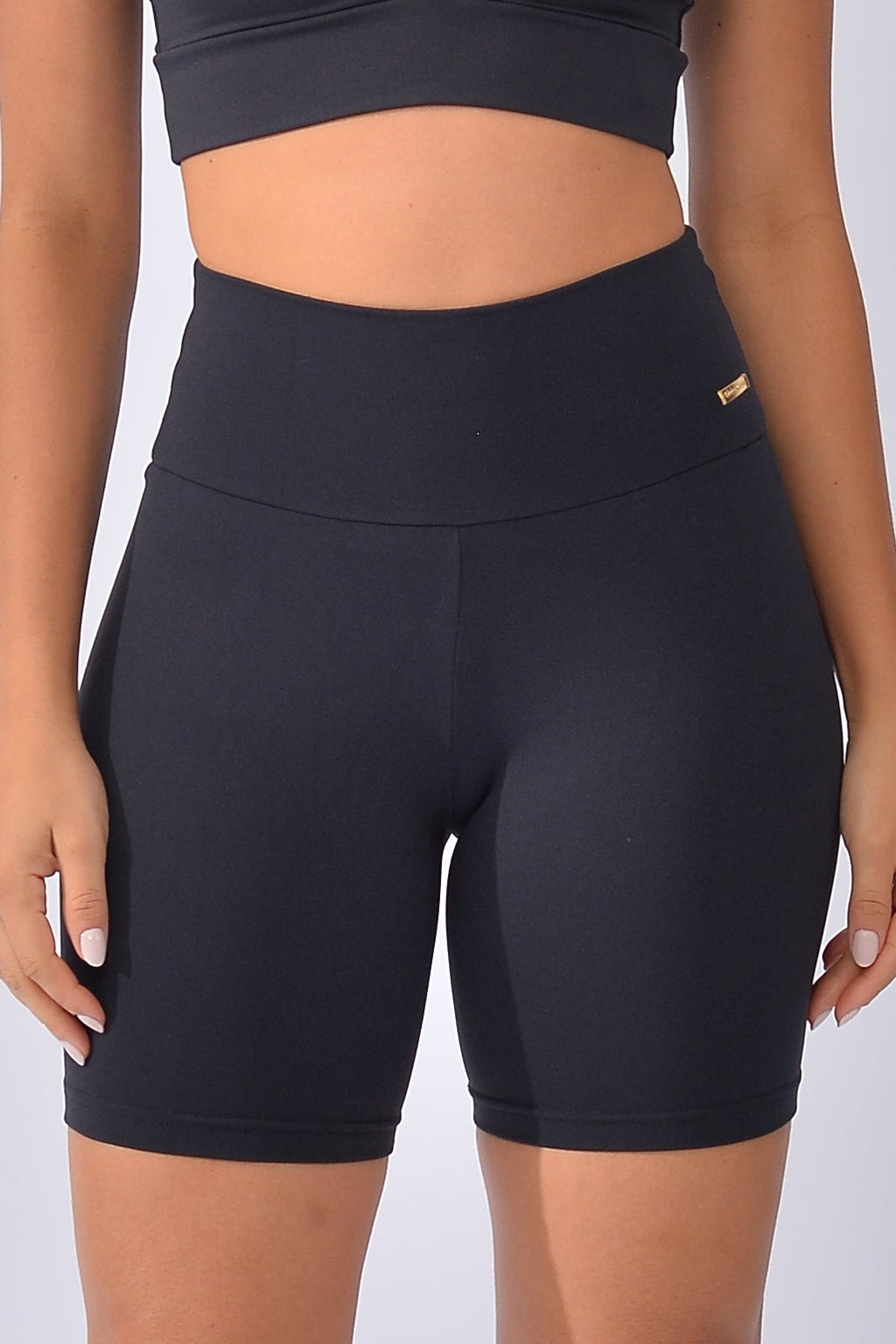 Bermuda Fitness Poliamida Lisa Preta Básica