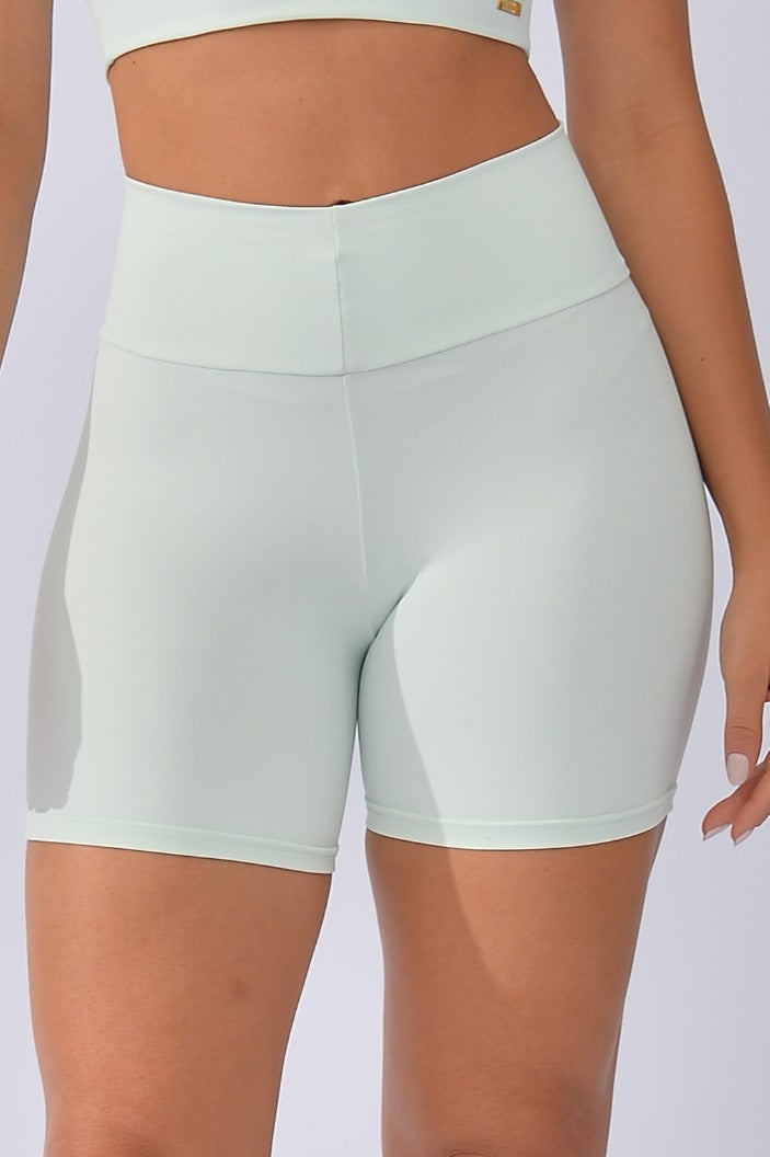 Short Fitness Básico Verde Pastel Light
