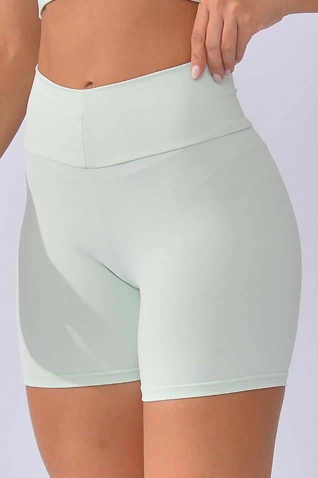 Short Fitness Básico Verde Pastel Light