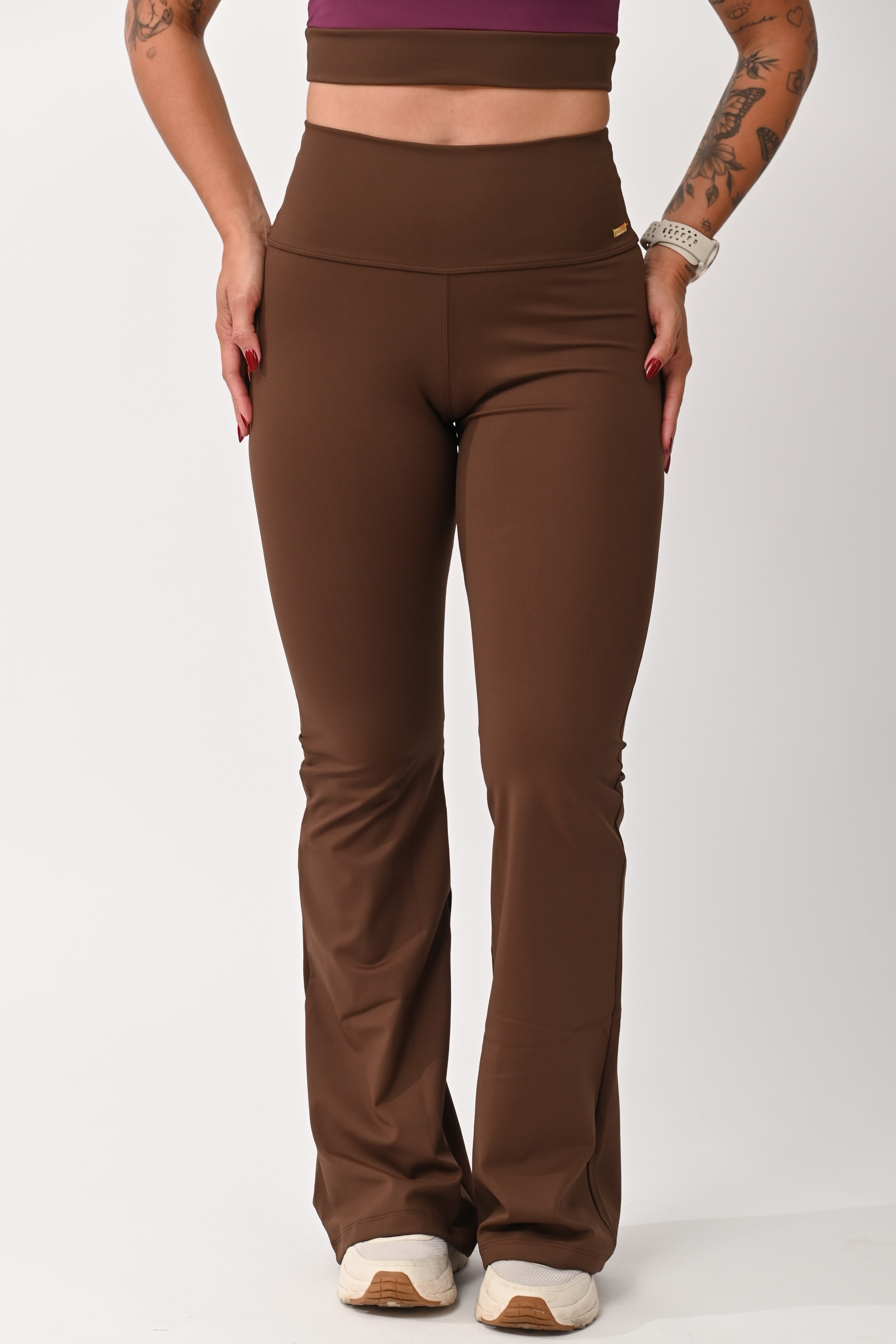 Calça Legging Fitness Cintura Alta Marrom Flare