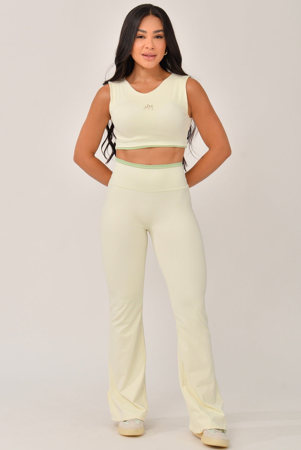 Calça Flare Cintura Alta Off White JuPxt