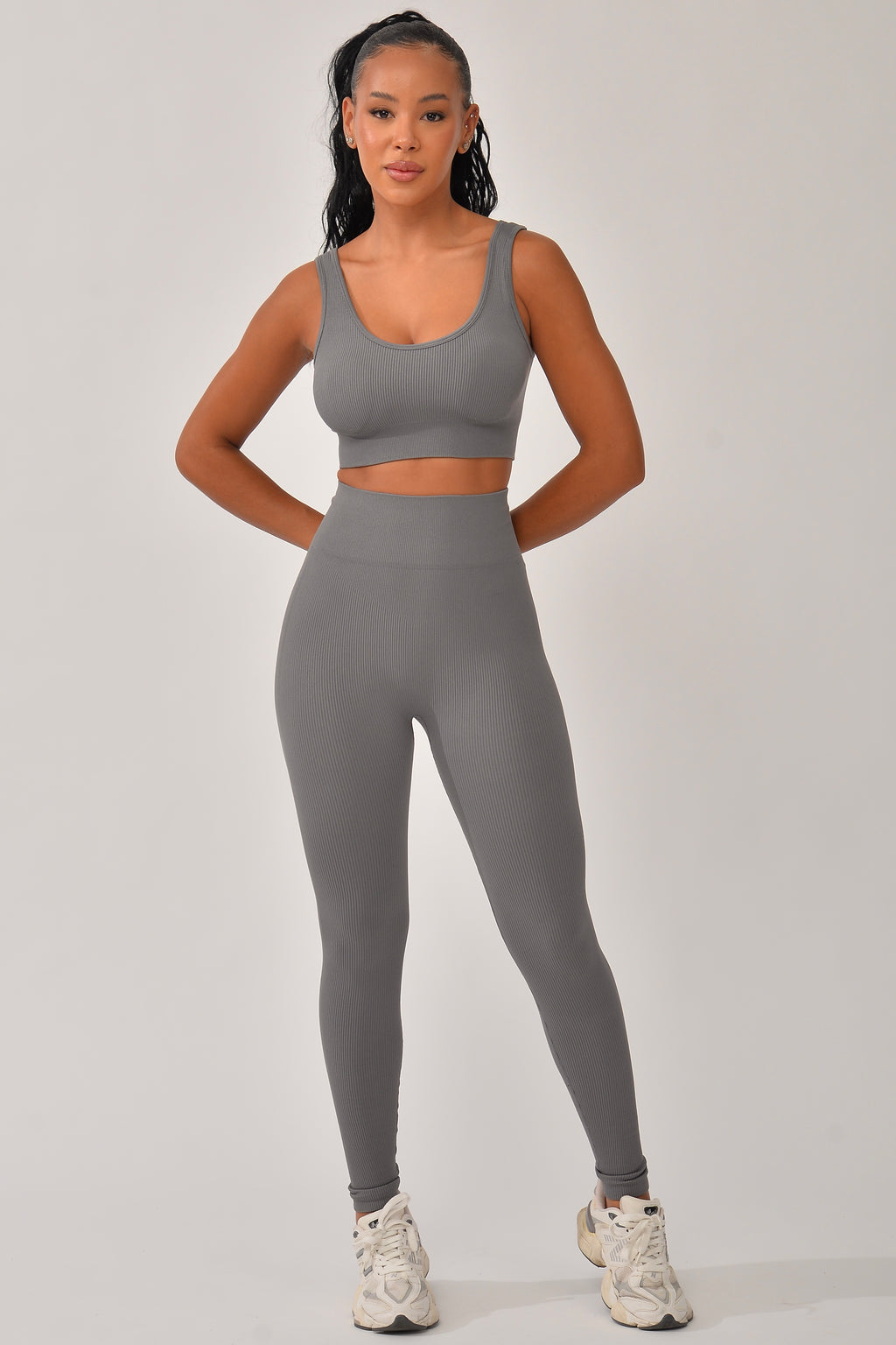 Legging Canelada Cós Alto Cinza Bela