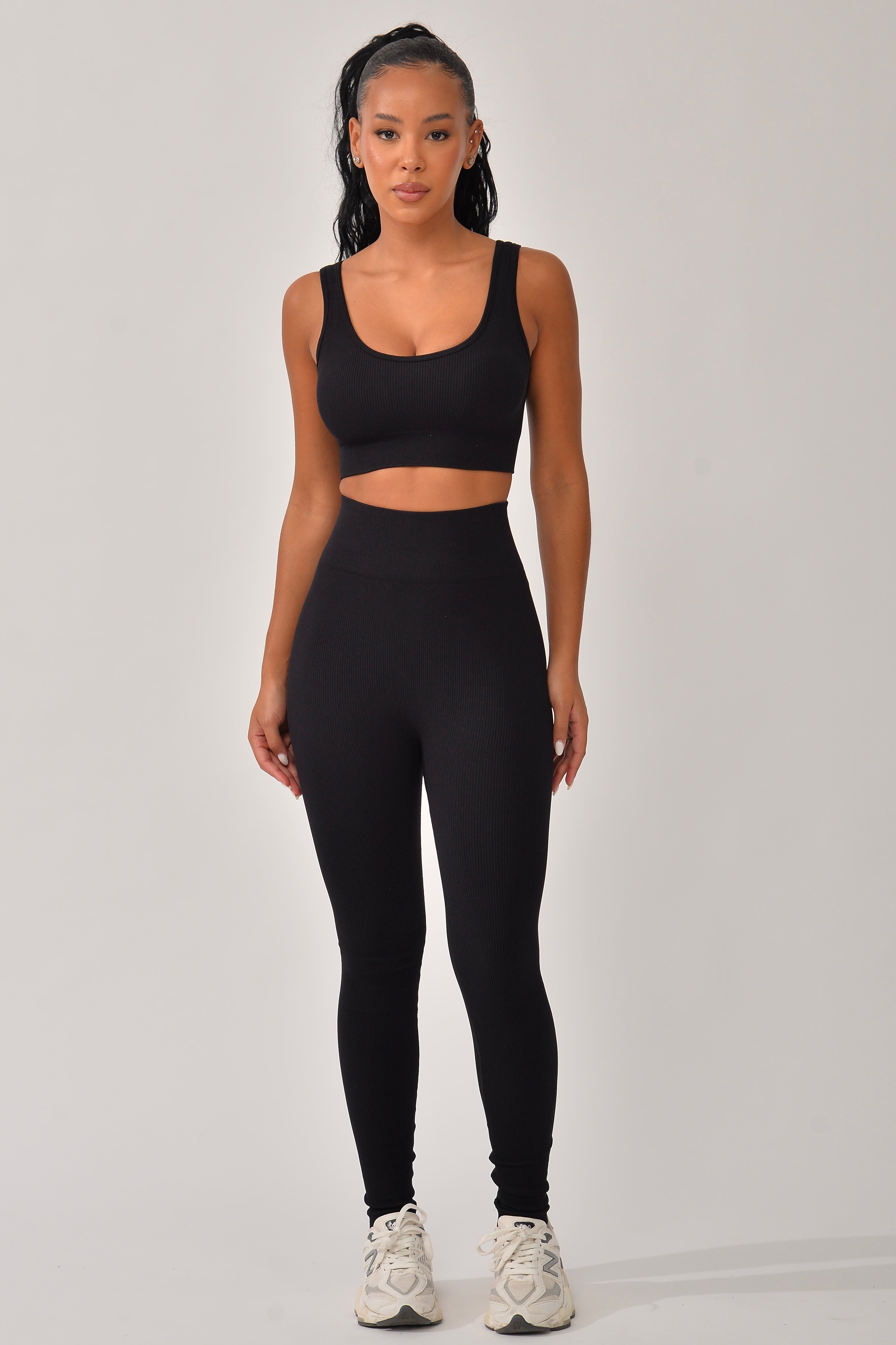 Legging Canelada Cós Alto Preta Bela