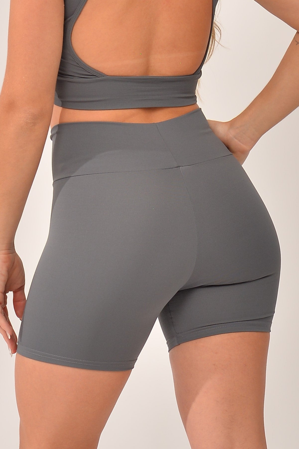 Short Fitness Básico Cinza Light